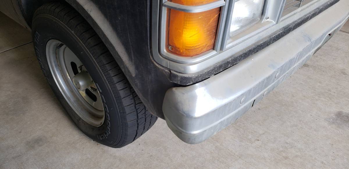 Unknown-Ram-van-250-1981-black-12