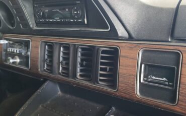 Unknown-Ram-van-250-1981-black-6