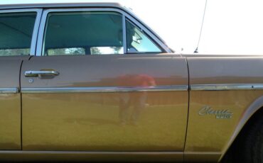 Unknown-Rambler-1966-Gold-Blue-47