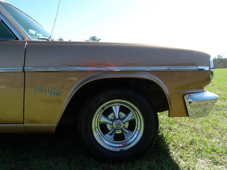 Unknown-Rambler-1966-Gold-Blue-5