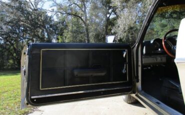 Unknown-Ranchero-1969-Champagne-Gold-Black