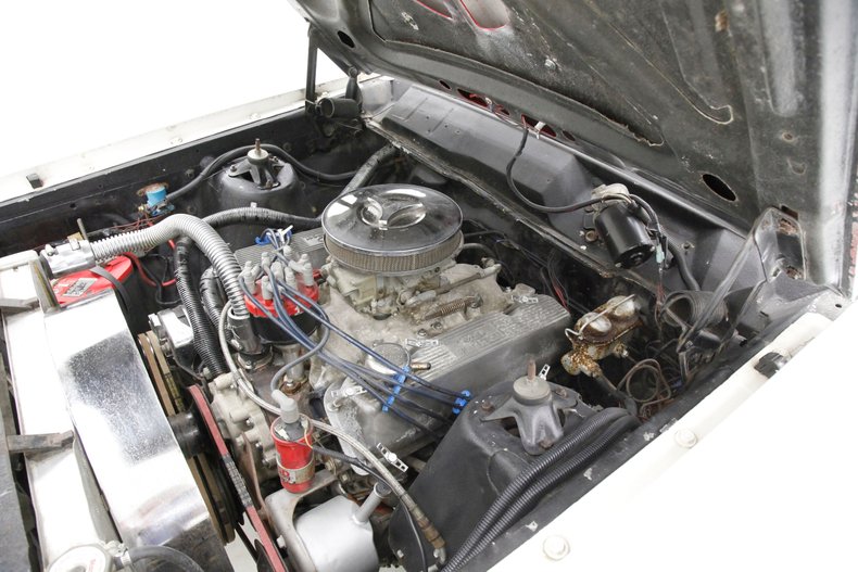 Unknown-Ranchero-1969-White-Black-2