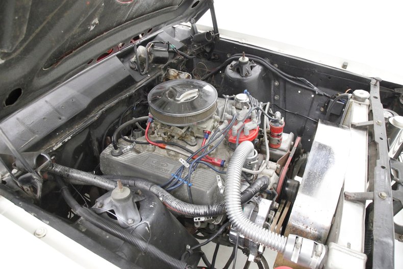 Unknown-Ranchero-1969-White-Black-41