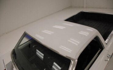 Unknown-Ranchero-1969-White-Black-44