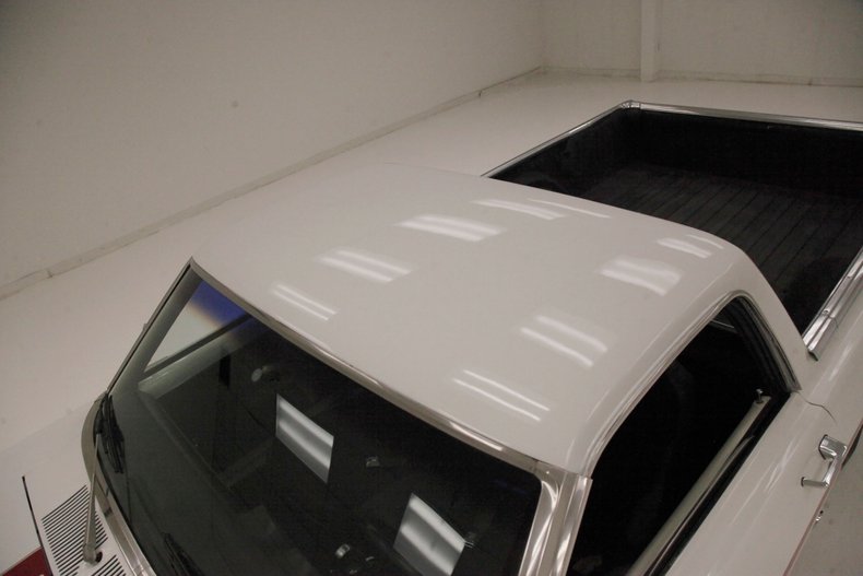 Unknown-Ranchero-1969-White-Black-44