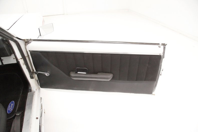 Unknown-Ranchero-1969-White-Black-48