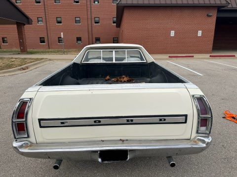 Unknown-Ranchero-1972-White-White-1