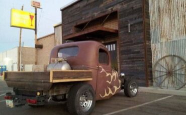 Unknown-Ratrod-1940-3