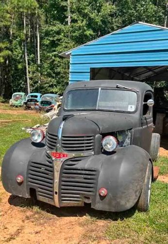 Unknown-Ratrod-1947-Black-5