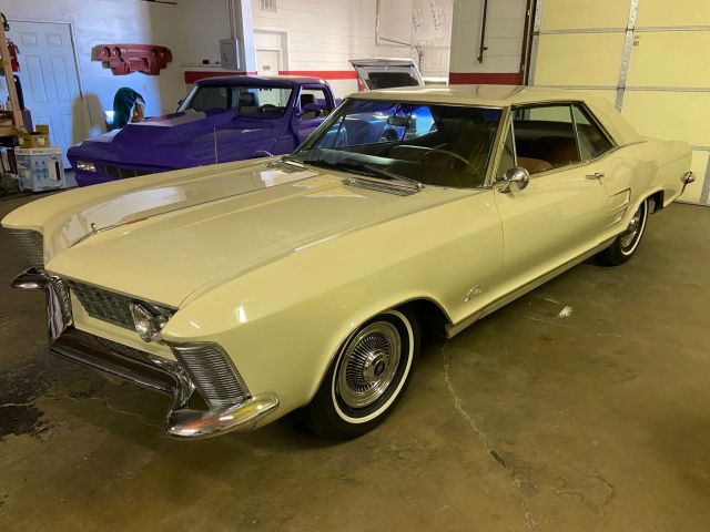 Unknown-Regal-1964-Desert-Tan-Saddle-Tan