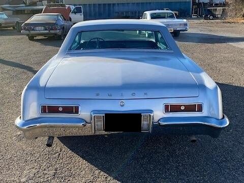 Unknown-Riviera-1963-Silver-Black-1