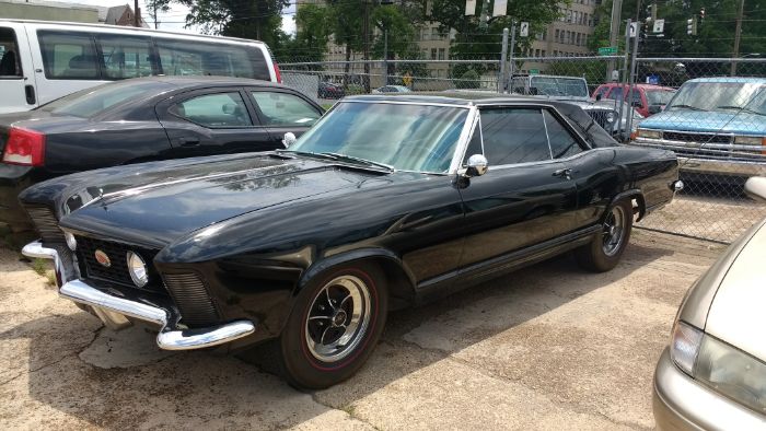 Unknown-Riviera-1964-Black-Black-Leather-1