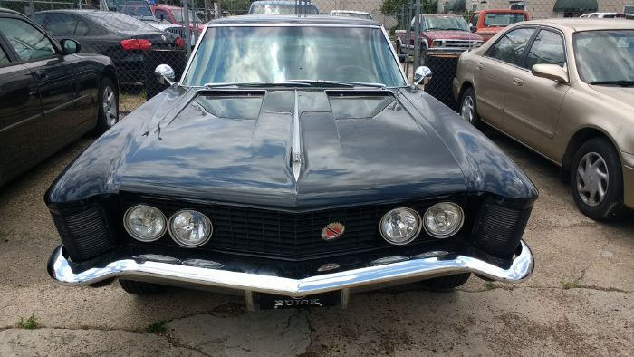 Unknown-Riviera-1964-Black-Black-Leather-2