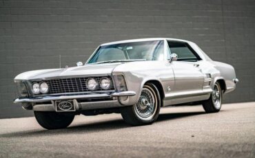 Unknown-Riviera-1964-Silver-Black-1