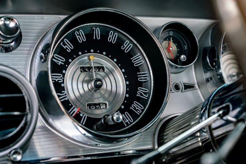 Unknown-Riviera-1964-Silver-Black-14