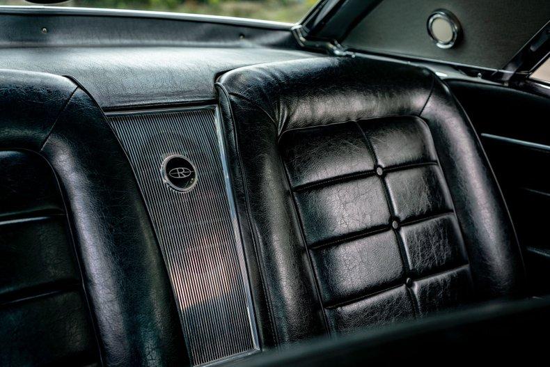 Unknown-Riviera-1964-Silver-Black-18