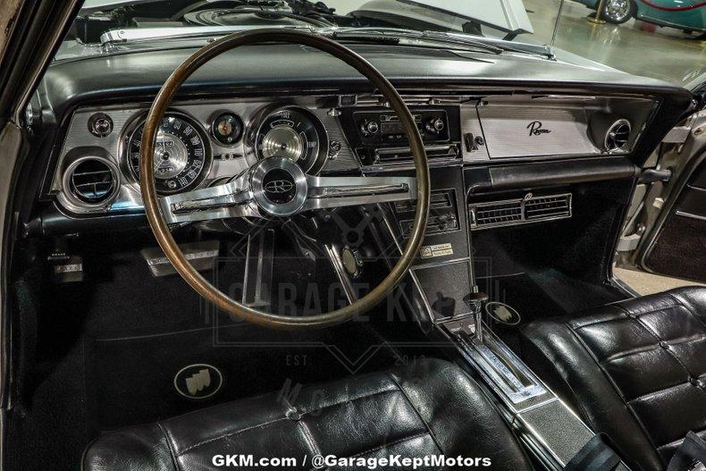 Unknown-Riviera-1964-Silver-Black-23