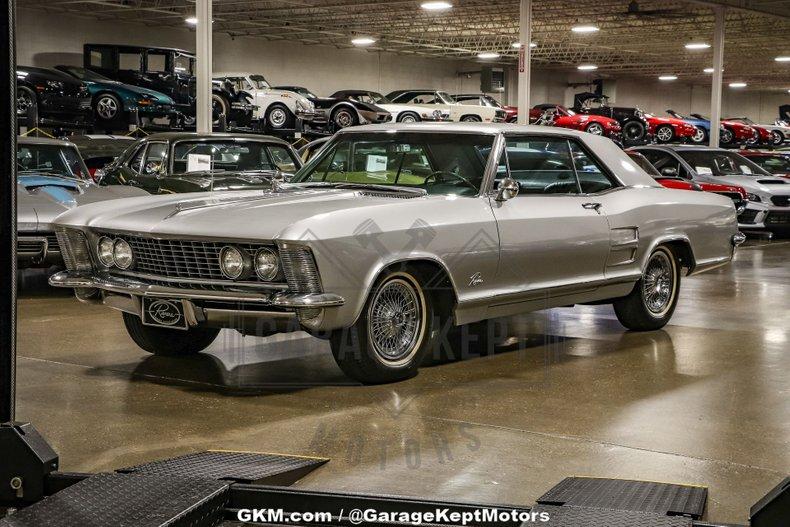 Unknown-Riviera-1964-Silver-Black-26