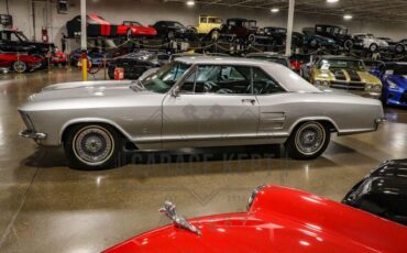 Unknown-Riviera-1964-Silver-Black-28