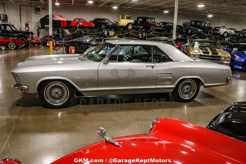 Unknown-Riviera-1964-Silver-Black-28