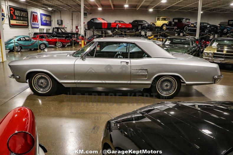 Unknown-Riviera-1964-Silver-Black-29