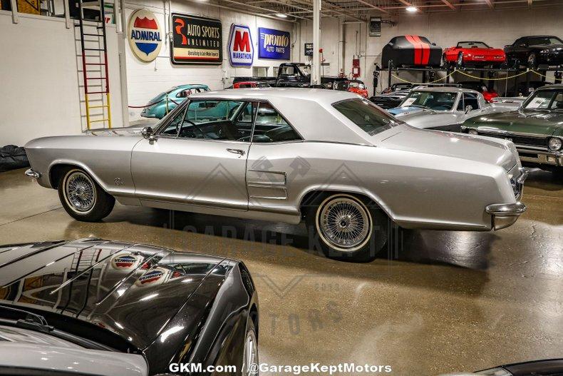 Unknown-Riviera-1964-Silver-Black-37