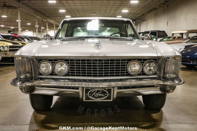 Unknown-Riviera-1964-Silver-Black-40