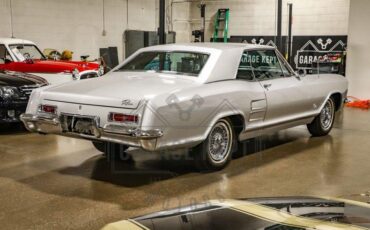 Unknown-Riviera-1964-Silver-Black-43