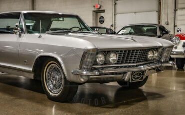 Unknown-Riviera-1964-Silver-Black-47