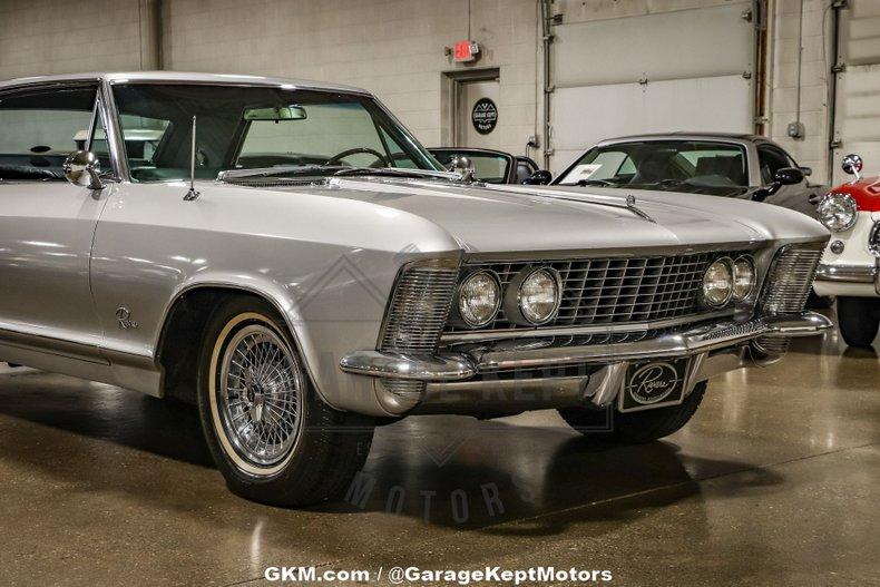 Unknown-Riviera-1964-Silver-Black-47