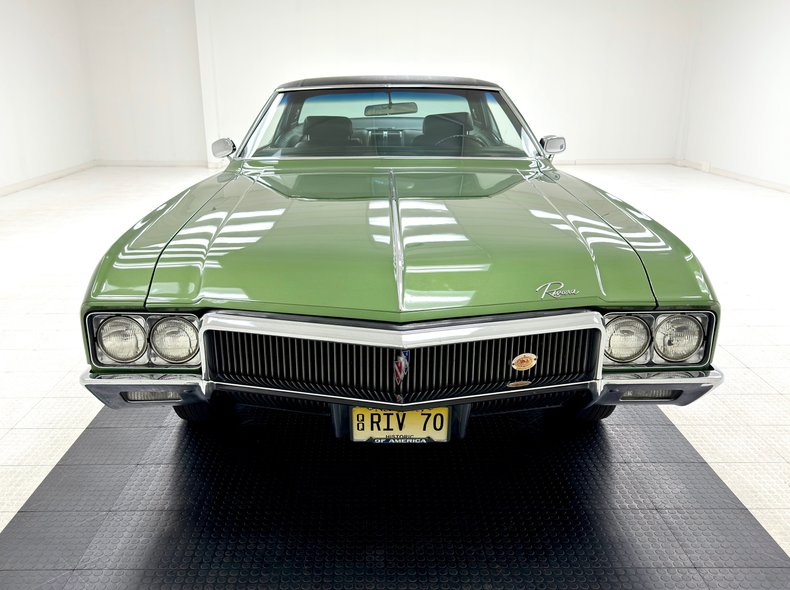 Unknown-Riviera-1970-Emerald-Mist-Black-16