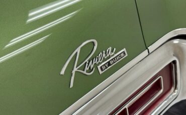 Unknown-Riviera-1970-Emerald-Mist-Black-35