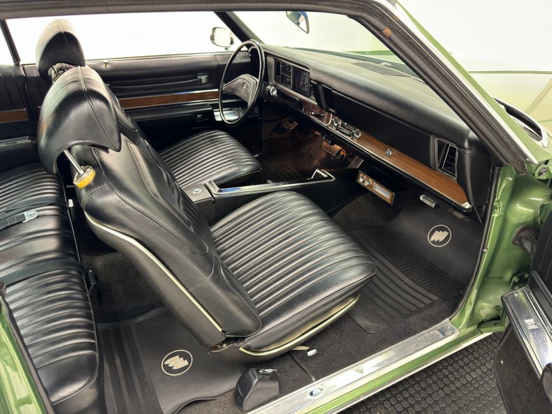 Unknown-Riviera-1970-Emerald-Mist-Black-42