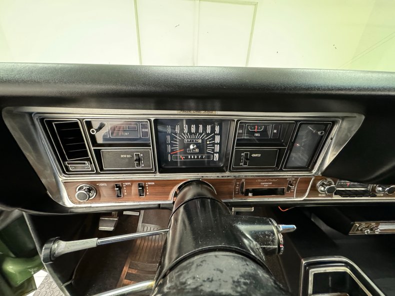 Unknown-Riviera-1970-Emerald-Mist-Black-5