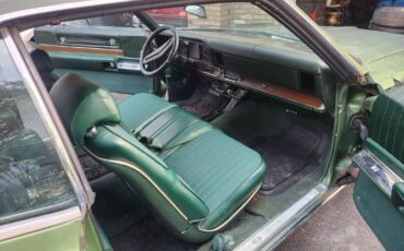 Unknown-Riviera-1970-Green-Green-10