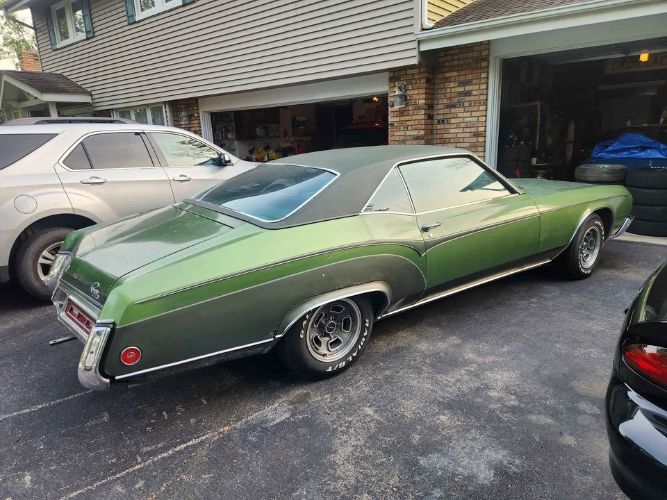 Unknown-Riviera-1970-Green-Green-16