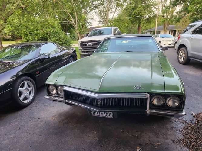 Unknown-Riviera-1970-Green-Green-17