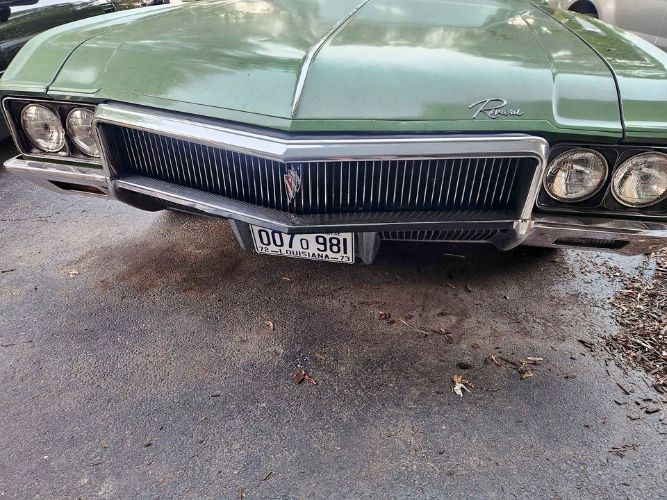Unknown-Riviera-1970-Green-Green-18