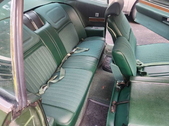 Unknown-Riviera-1970-Green-Green-8