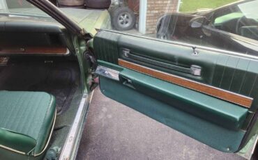 Unknown-Riviera-1970-Green-Green-9
