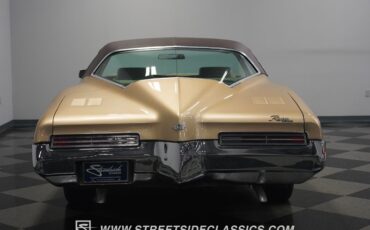 Unknown-Riviera-1971-Comet-Gold-Sandal-Wood-19