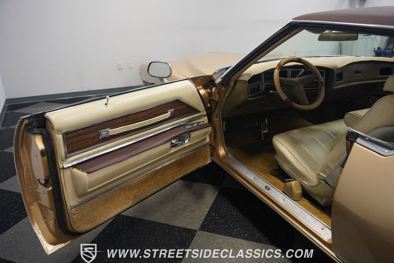 Unknown-Riviera-1971-Comet-Gold-Sandal-Wood-2
