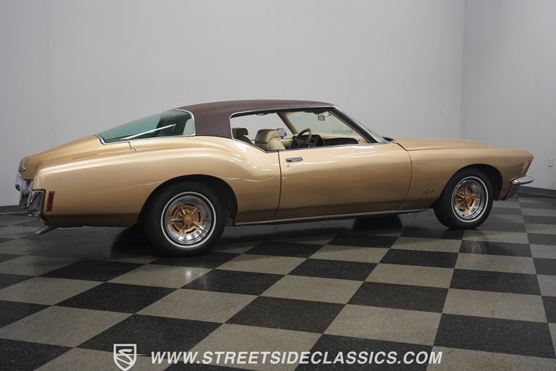 Unknown-Riviera-1971-Comet-Gold-Sandal-Wood-22