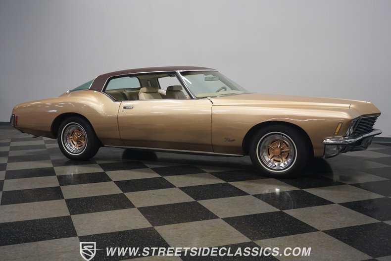 Unknown-Riviera-1971-Comet-Gold-Sandal-Wood-24