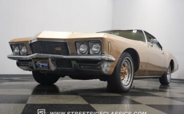 Unknown-Riviera-1971-Comet-Gold-Sandal-Wood-29