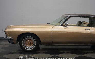 Unknown-Riviera-1971-Comet-Gold-Sandal-Wood-31