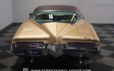 Unknown-Riviera-1971-Comet-Gold-Sandal-Wood-33