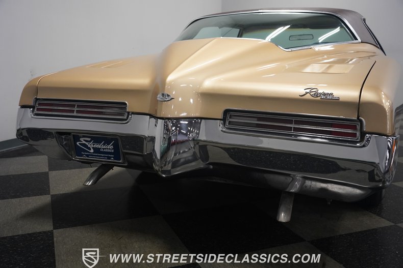 Unknown-Riviera-1971-Comet-Gold-Sandal-Wood-35