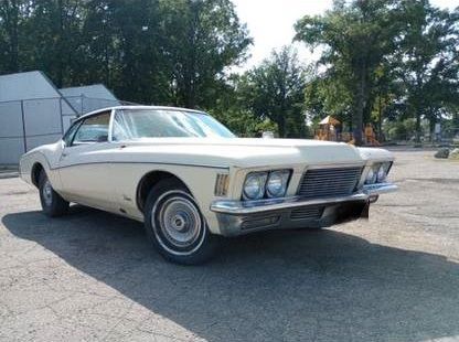 Unknown-Riviera-1971-Custom