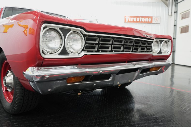 Unknown-Road-runner-1968-Matador-Red-Black-21